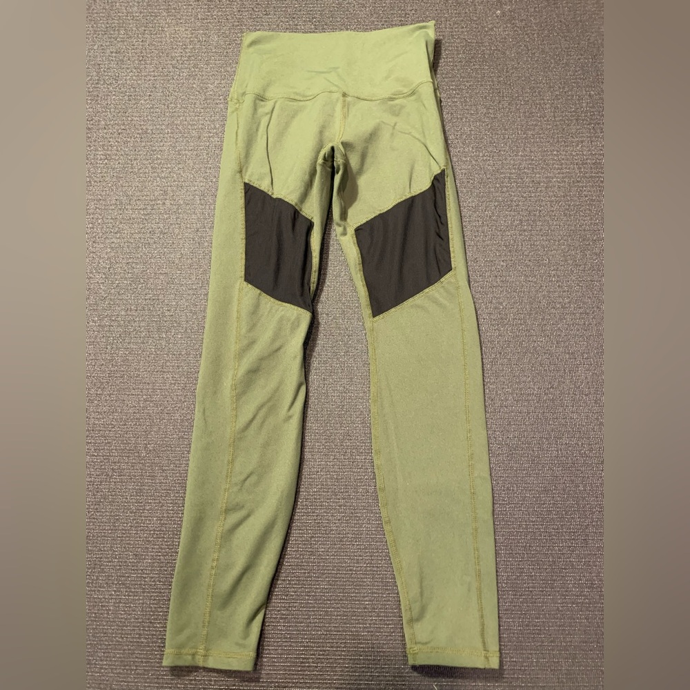 The Barre Code 7/8 Leggings‎ High Panel Mesh Army Green Large Size Small